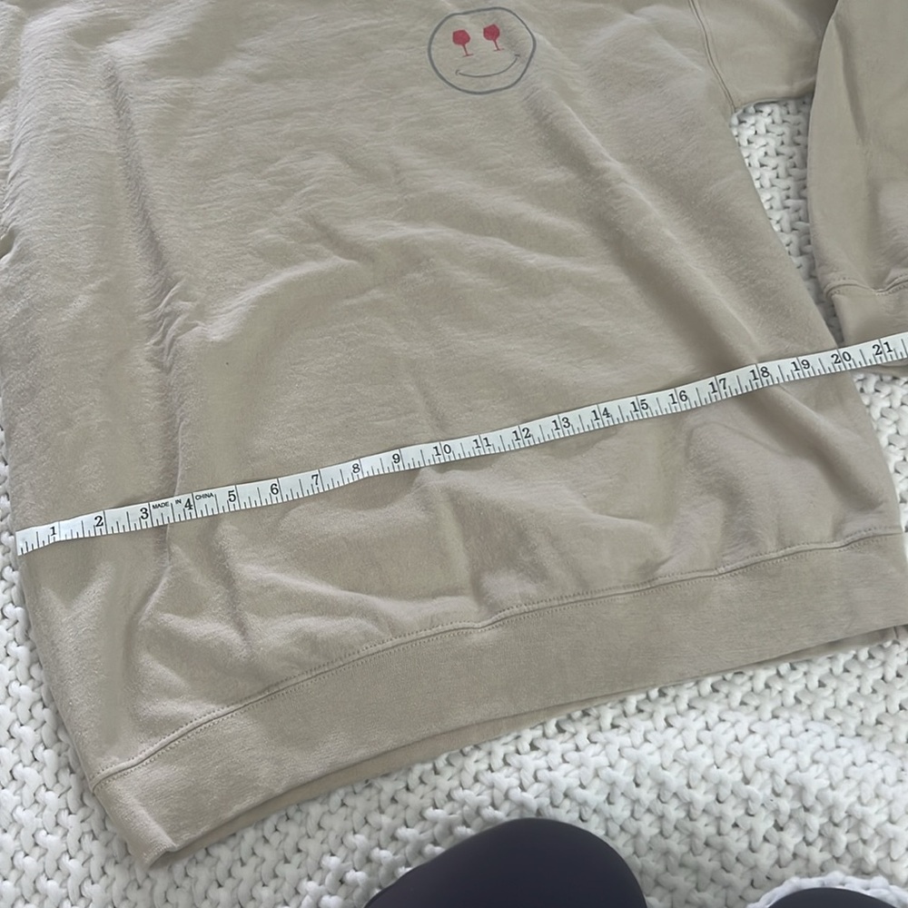 Wine smiley sweatshirt - Picture 6 of 7